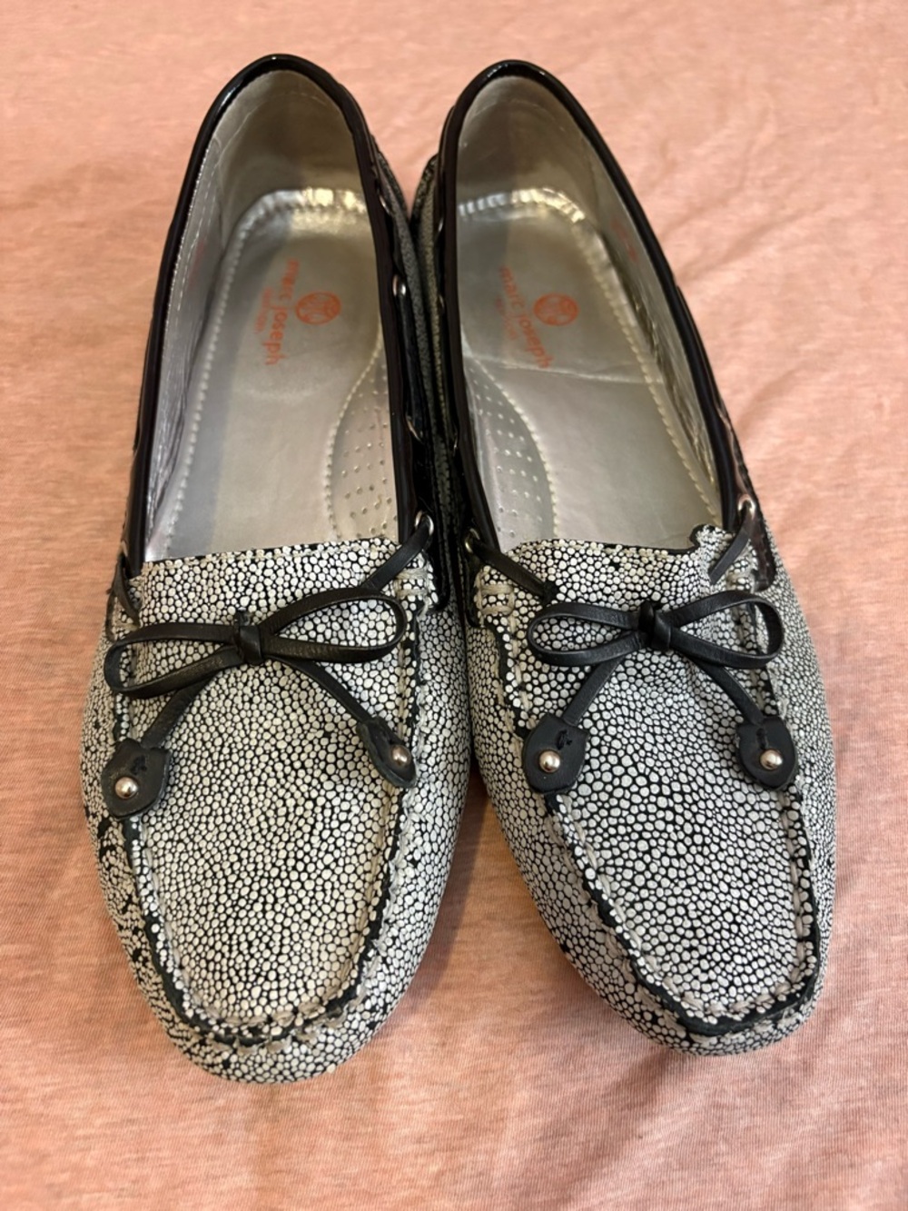 Marc Joseph Black & White Pebble-Texture Bow Loafers